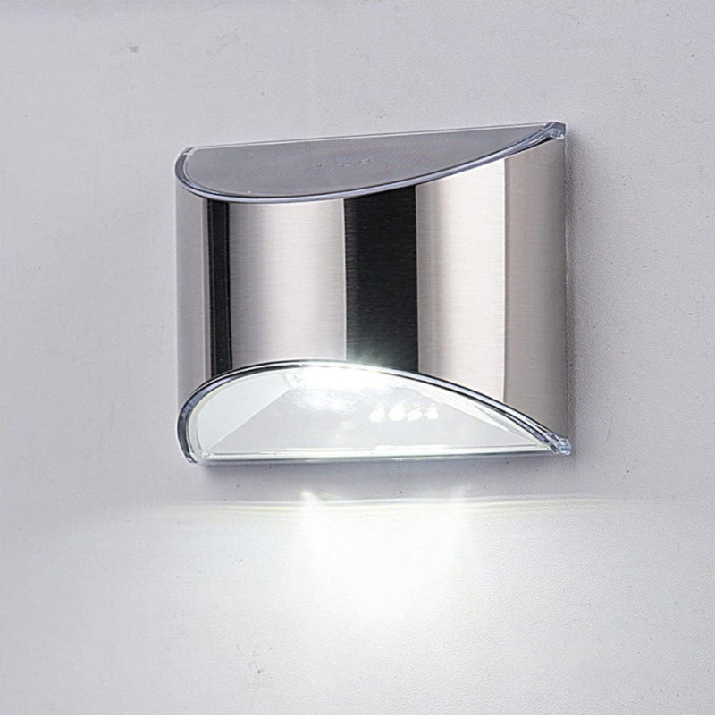 Lampada da parete per cortile  - Outdoor Lighting Up And Down recensione e prezzo